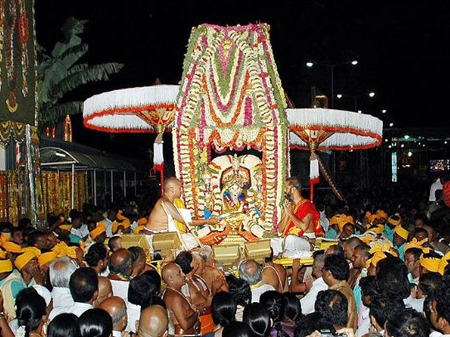 Information about birth festival of lord krishna Krishna Ashtami celebrations 2013 in india